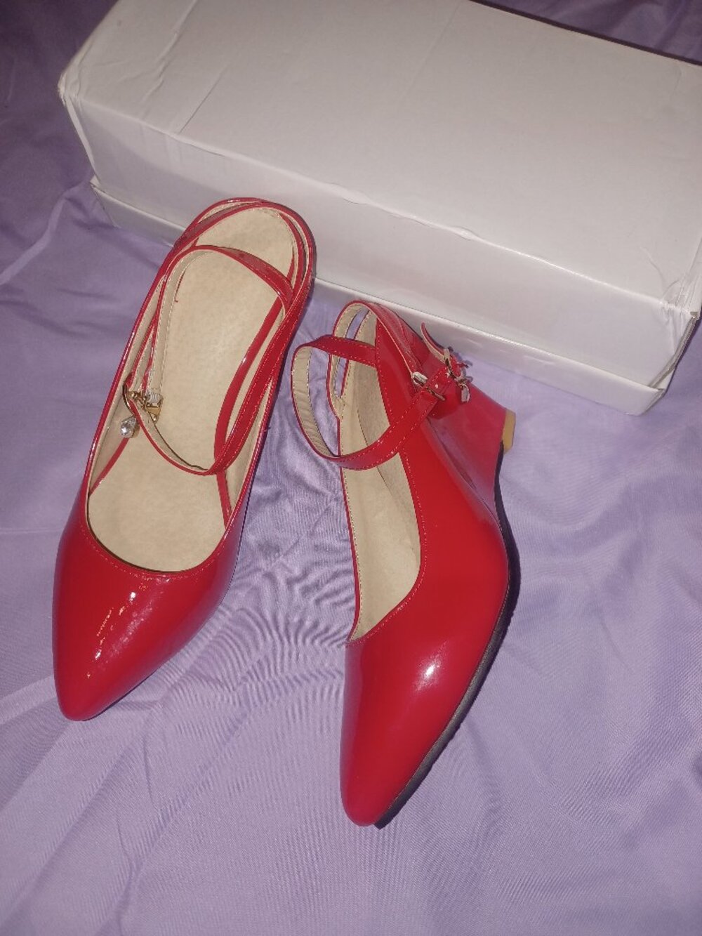 Red pumps